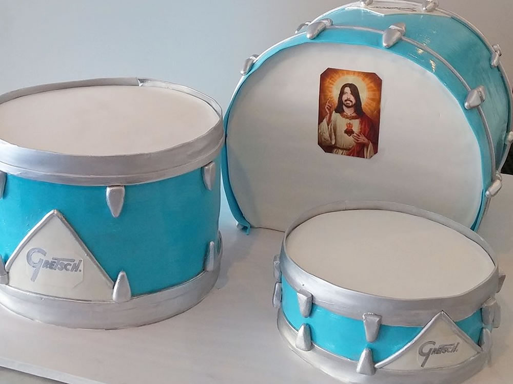 Dave Grohl Drums Cake